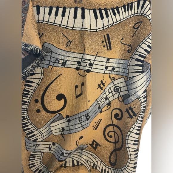 Tapestry throw blanket music themed. EUC - Picture 1 of 1